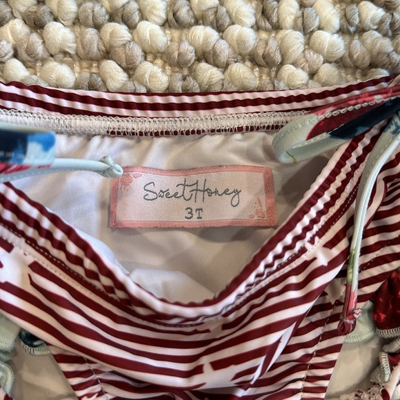 SweetHoney bathing suit size 3T - Picture 5 of 8